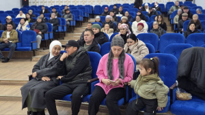 МИК ӨКҮЛДӨРҮ ЭЛ МЕНЕН ЖОЛУГУШТУ